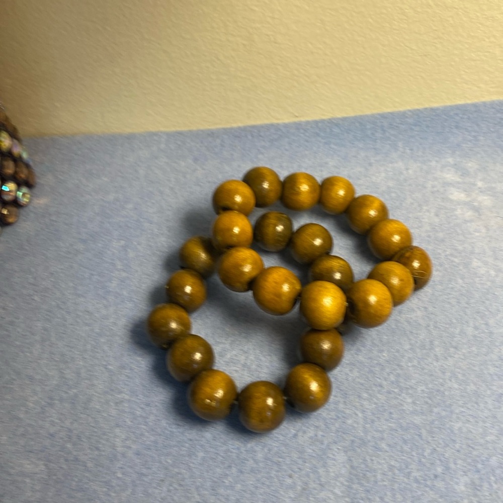 Wooden beads bracelets